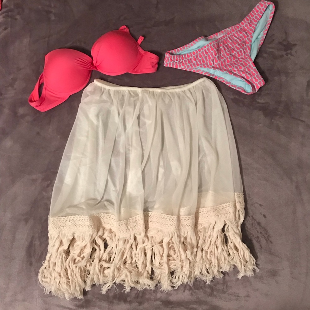 NWOT! Cute beach cover up!